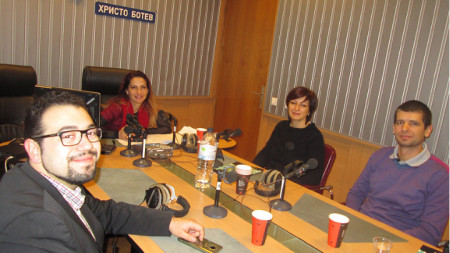 Антон Герунов, Ива Дойчинова, Саша Безуханова и Светлозар Георгиев (отляво надясно)