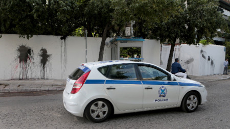 Гръцката полиция глобява за липса на маски в личните автомобили