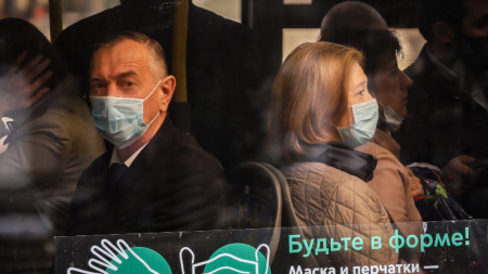 Пътуващи в московски автобус - 2 октомври 2020 г.