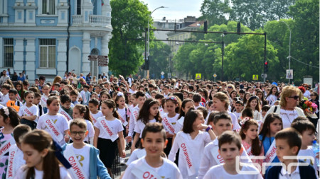 Варна, празничното шествие за 24 май 