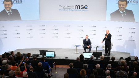 Президентът на Франция Еманюел Макрон на Мюнхенската конференция по сигурността.