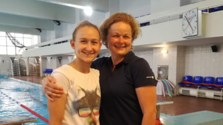 16 годишната шампионка Светла Згурова и майка й Наталия Стоянова
