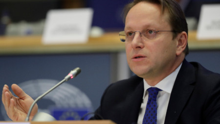 Оливер Вархей на изслушването му в комисията по външни работи на Европарламента.