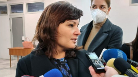 Asena Serbézova (c.), ministra de Sanidad de Bulgaria