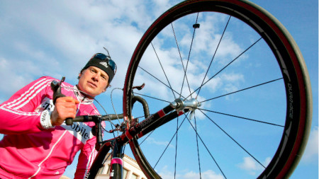 Бившият шампион в колоездачната Обиколка на Франция Ян Улрих започна