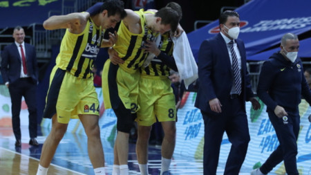 Ръководството на турския клуб по баскетбол Фенербахче информира за нова