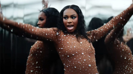 Coco Jones в сцена от 