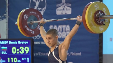 Дениз Данев