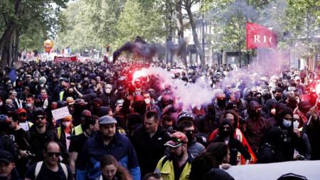 Хиляди хора се включиха в първомайски маршове в цяла Франция