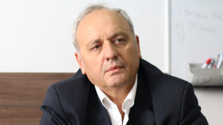 Мораториумът е противозаконен и противоконституционен смята енергийният експерт Славчо Нейков