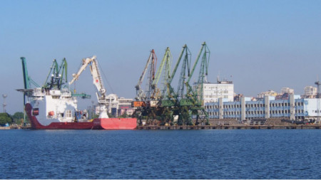 Пристанище Варна