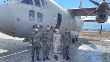 Два самолета „Спартан“ от състава на 16-а авиобаза във Враждебна излетяха на 6 февруари за летище Адана, за да транспортират екипите, с които България ще окаже помощ на Турция.