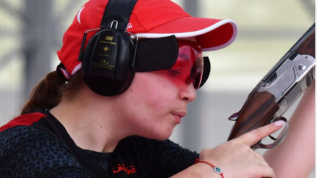 Българската състезателка по спортна стрелба Селин Али заема 16 ото място