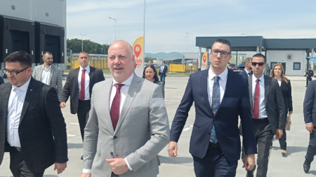 Премиерът Росен Желязков коментира темата с приемането на еврото при откриването на логистичен център край Стара Загора - 21.05.2025г.