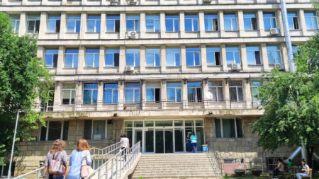 В областната болница във Велико Търново започва работа нова хибридна