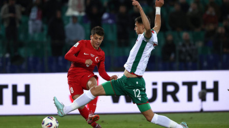 Арда Гюлер вкара първия гол за Турция в София при победата с 6:1.