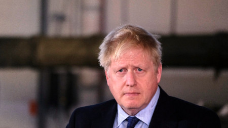 Британският премиер Борис Джонсън си навлече гнева на политически лидери
