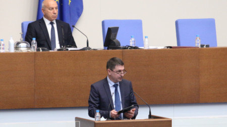 Министър Христо Терзийски в Народното събрание