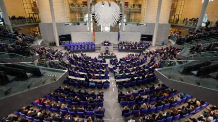Трите партии в Германия които участват в преговорите за коалиционно