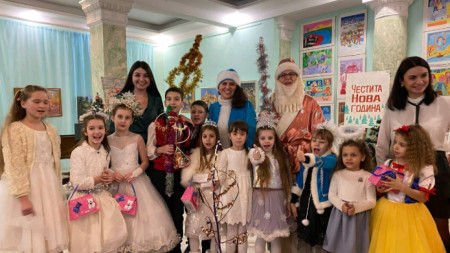 Българчетата в Одеса посрещнаха Рождество