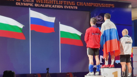 Гроздев и Генчев по време на награждаването в Букурещ.