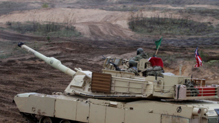 Вашингтон ще продаде на Варшава 250 танка Abrams във версия