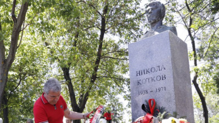 Привържениците на Локомотив София организират възпоменателно шествие и полагане на