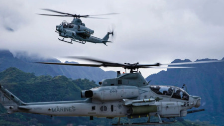 Щурмови хеликоптери AH-1Z 