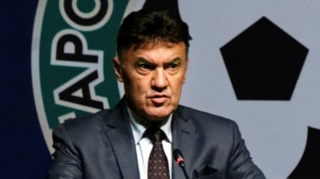 Президентът на Българския футболен съюз Борислав Михайлов използва социалните