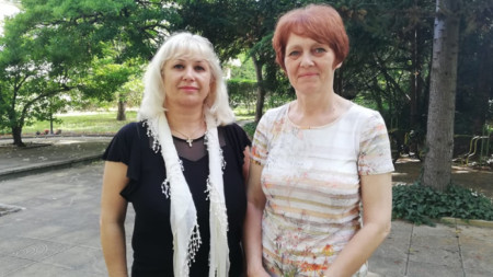 Ирена Михова (вляво) - директор на ПГИ 