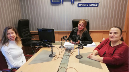 Катрин Витали, Мария Мира Христова  и Нели Стойчева