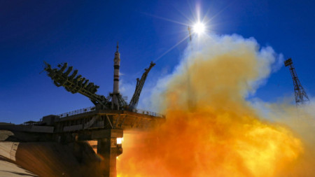 От космодрума Байконур в Казахстан към Международната космическа станция отпътува