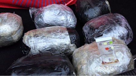Близо 700 кг хероин са заловени при спецоперация на ГДБОП