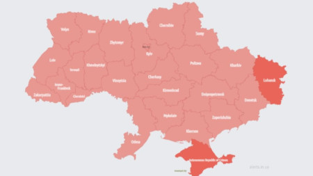 Карта с районите на Украйна, където е обявена въздушна тревога