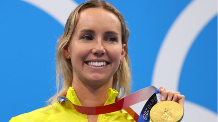Ема Маккиън от Австралия спечели златния медал на 100 метра