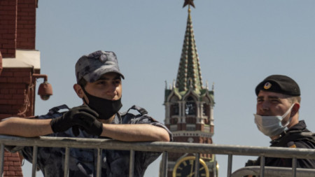 Властите в Москва въвеждат нови ограничителни мерки срещу разпространението на