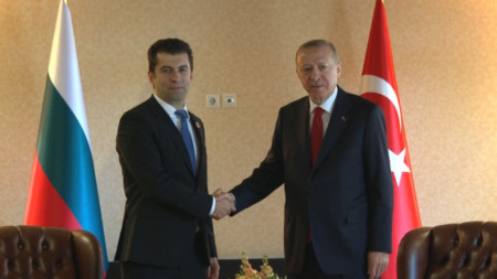 Bulgaria's PM Kiril Petkov with Turkey's President Recep Erdogan in Antalya, 12 March 2022