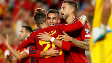 Испания вкара шест гола на Кипър