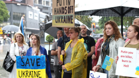 Протест в подкрепа на Украйна в далечна Австралия. Бризбейн, 25 февруари 2022 г.