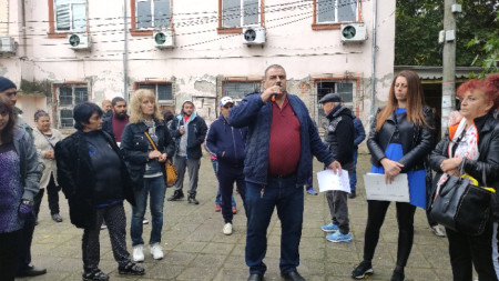 Жители на странджанското село Зидарово протестираха заради лошото състояние на