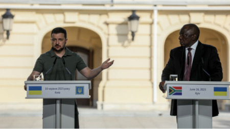 Пресконференция на Володимир Зеленски и Сирил Рамапоса