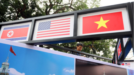 Виетнам е домакин на срещата САЩ - Северна Корея. 