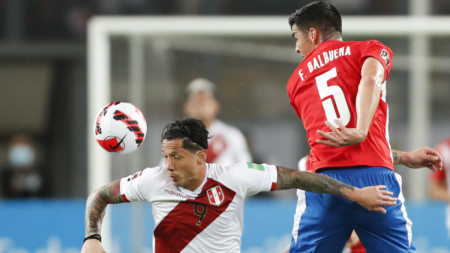 Отборът на Перу победи Парагвай като домакин с 2 0 и