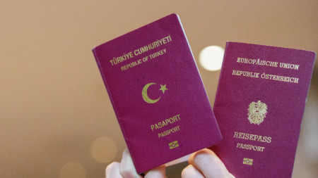 Новото поколение турски паспорти ще имат обновен дизайн включващ рисунка