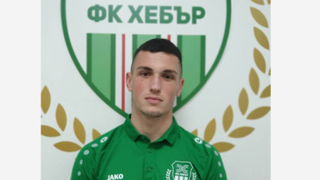 Марк-Емилио Папазов е осмото ново попълнение на клуба от Пазарджик.