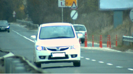 Снимката е на пътен възел Белокопитово, в посока към Разград. Водачът е засечен да управлява със 132 км/ час, при разрешени 50.