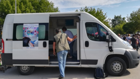 РЗИ Стара Загора организира мобилни ваксинационни пунктове на открито Екипът