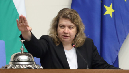 Председателката на Народното събрание Наталия Киселова