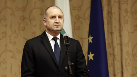 Румен Радев