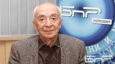 проф. Захари Захариев